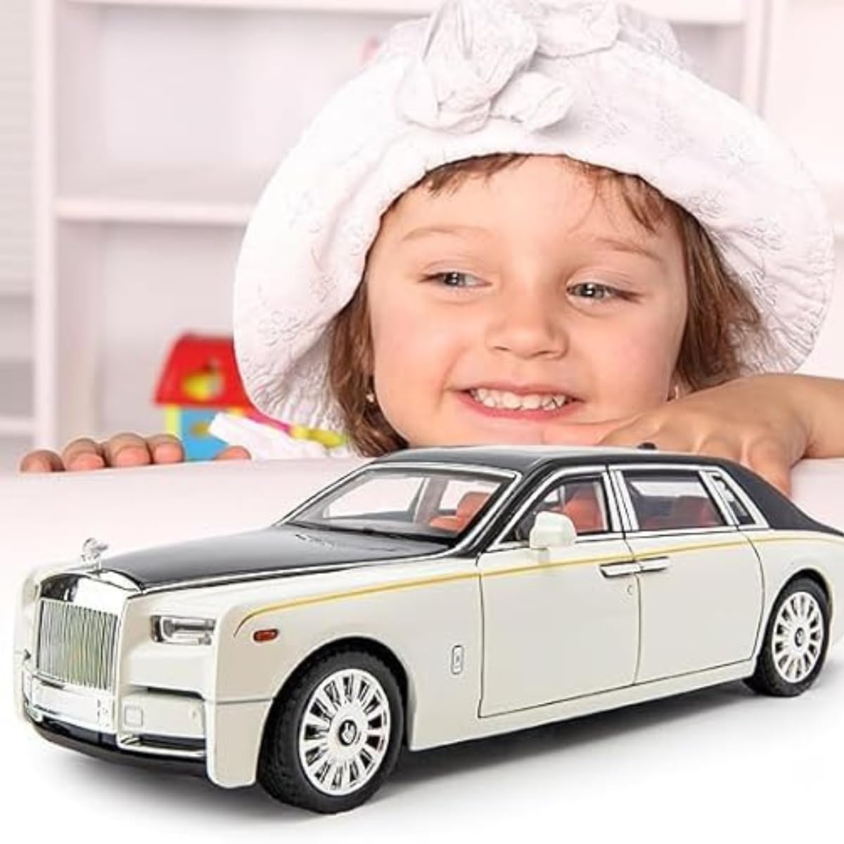 Rolls-Royce Phantom Toy Car (1:32 Scale) – Sound, Lights & Pull-Back Action